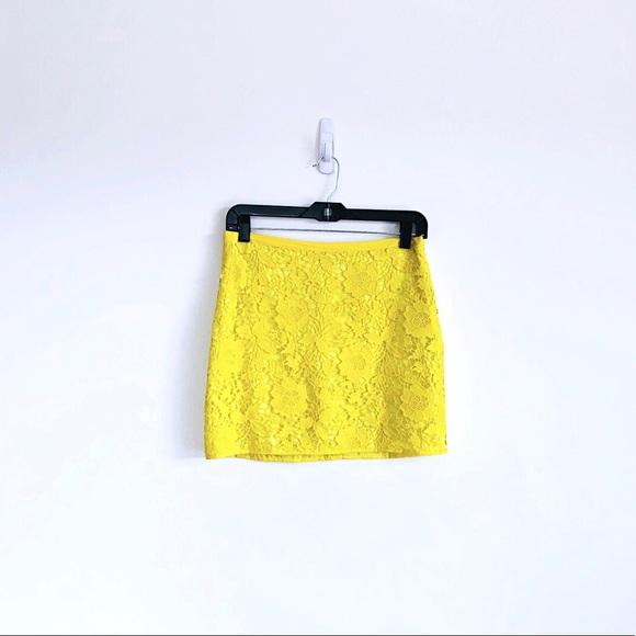 Madewell Meadowlace Mini Skirt - Picture 2 of 6